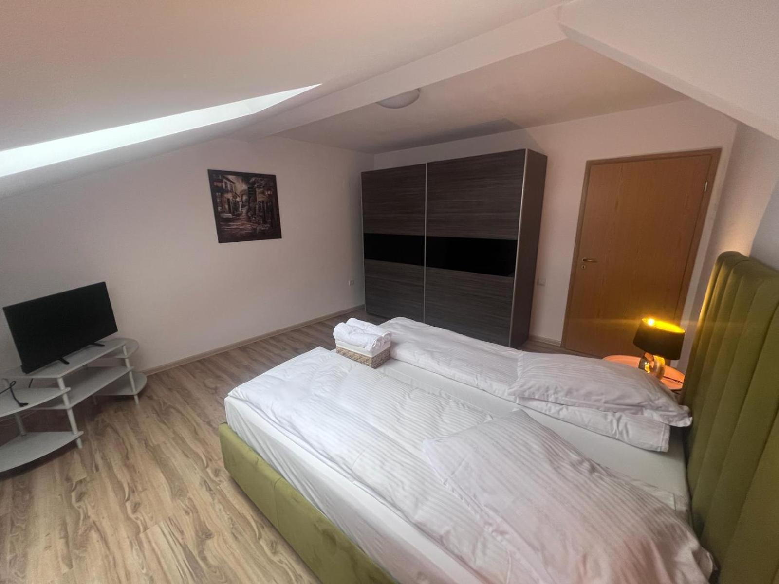 Helix Apartaments 시비우 객실 사진